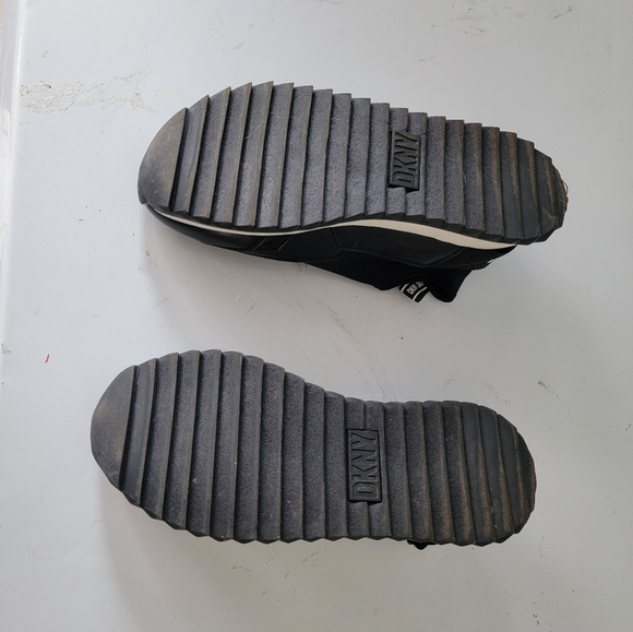 DKNY 6 1/2 Slip On Sneakers - Picture 2 of 3